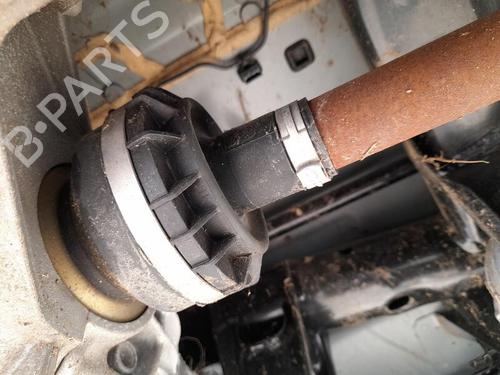 Used Right rear driveshaft MASERATI GRECALE Modena Mild Hybrid Q4 (330 hp) 28376797