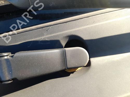 Used Front wiper motor TOYOTA AURIS (_E18_) 1.4 D-4D (NDE180_, NDE180R) (90 hp) 30710590