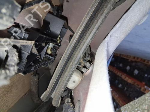 rear-left-lock-renault-megane-iv-hatchback-b9amn_-2015-39991563 main image