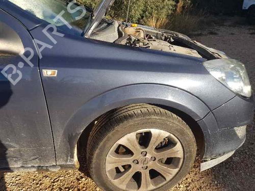 Used Right front fenders OPEL ASTRA H (A04) 1.6 (L48) (105 hp) 26458015