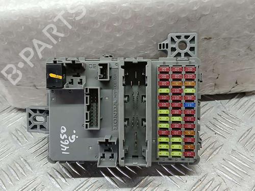 Used Fuse box HONDA CIVIC X Saloon (FC_) 1.5 VTEC (FC1) (182 hp) 19086963