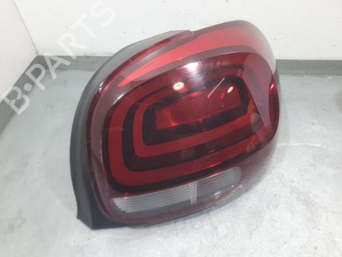 Used Right taillight Right taillight CITROËN C3 III (SX) 1.5 BlueHDi 100 (SXYHYP, SXYHTU) (102 hp) 35769714 35769714