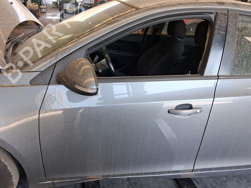 Used Left front door Left front door 37800587 37800587