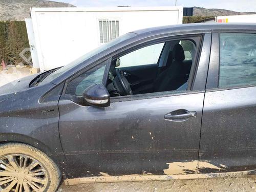 Used Left front door PEUGEOT 208 I (CA_, CC_) [2012-2021]  23991156