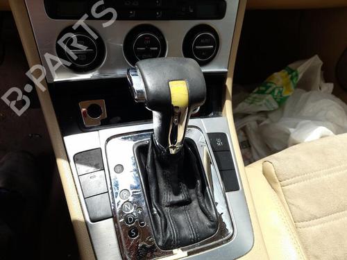 Used Gear lever VW PASSAT B6 Variant (3C5) 2.0 TDI 16V (140 hp) 26456372