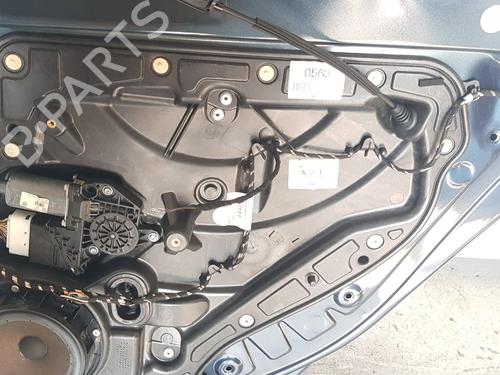 Rudehejsemekanisme Højre bagtil Rudehejsemekanisme Højre bagtil VW GOLF PLUS V (5M1, 521) 1.2 TSI (105 hp) 37217014 37217014