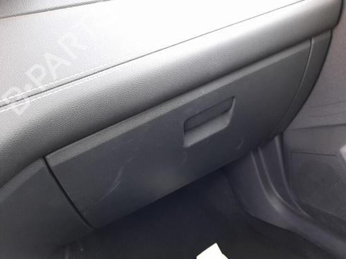 Used Glove box SEAT ARONA (KJ7, KJP) 1.0 TGi (90 hp) 27659902