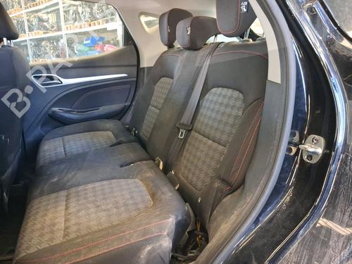 sde-bagtil-mg-mg-zs-suv-azs1-2017-39067302 main image