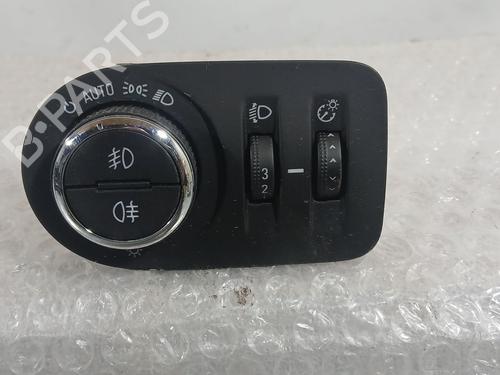 headlight-switch-opel-corsa-e-x15-2014-39406518 main image