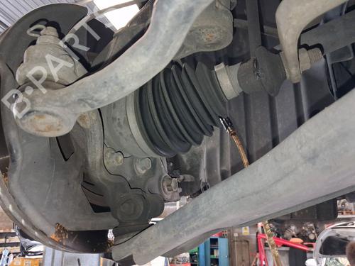 Used Left front steering knuckle Left front steering knuckle MAZDA 3 (BM, BN) 2.2 D (150 hp) 40149932 40149932