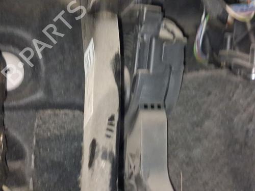 Used Pedal Pedal VOLVO V40 Hatchback (525) D2 (114 hp) 40236968 40236968