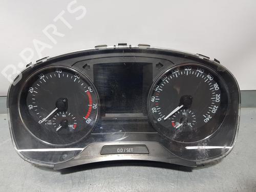 Used Instrument cluster RENAULT RAPID [1994-1998]  6052750