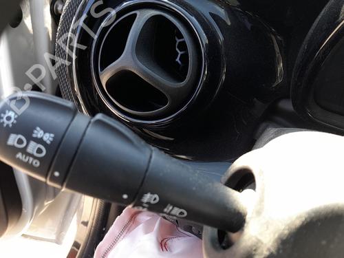 Used Steering column stalk Steering column stalk SMART FORFOUR Hatchback (453) electric drive / EQ (453.091) (56 hp) 33558290 33558290