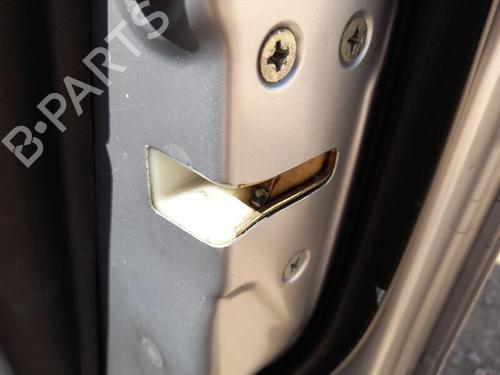 Używane Zamek drzwi przednich prawych HONDA CIVIC VII Hatchback (EU, EP, EV) 1.6 i (EP2, EU8, EU6) (110 hp) 29030125