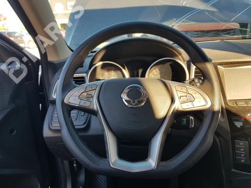 steering-wheel-ssangyong-tivoli-16-2015-8718519 main image