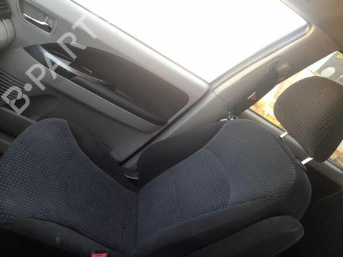 Used Right front seat MITSUBISHI GRANDIS (NA_W) 2.0 DI-D (NA8W) (140 hp) 30206637