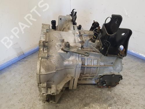 Gearbox KIA CERATO I Hatchback (LD) | BP13617581M3