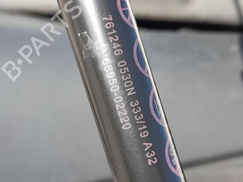 tailgate-lift-support-toyota-corolla-estate-_e21_-2019-33622393 main image