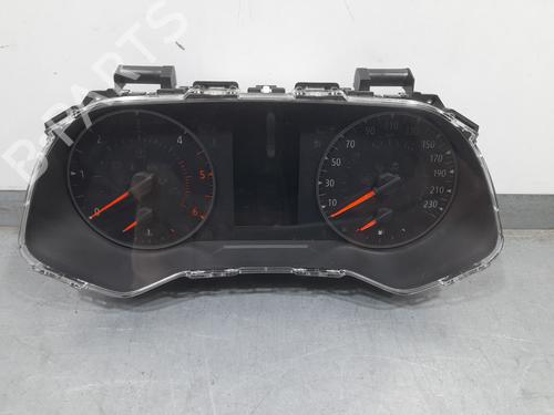Used Instrument cluster RENAULT CLIO V (B7_) [2019-2026]  22973797
