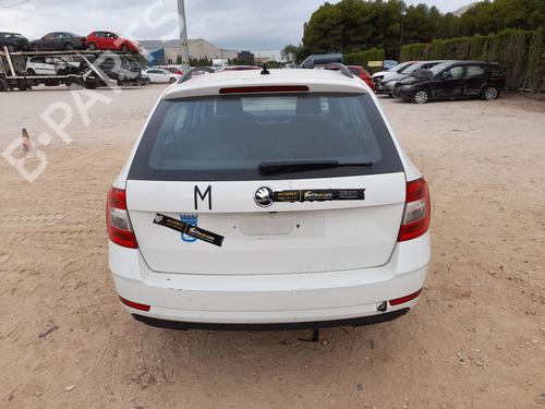 Starter SKODA OCTAVIA III Combi (5E5, 5E6) 1.5 TSI G-TEC | BP30546841M8 