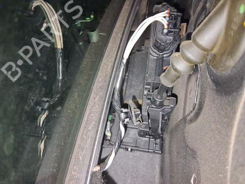 front-right-lock-renault-clio-iv-bh_-2012-2013-2014-2015-2016-2017-2018-2019-2020-2021-39568584 main image