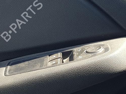 Left front window switch RENAULT CLIO V (B7_) 1.5 Blue dCi 100 (B7AD) | BP13812980I27 - Image 1
