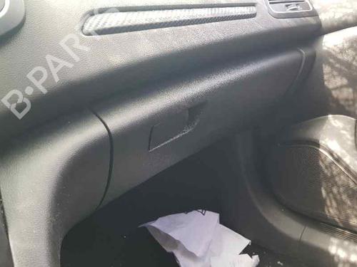 Handskerum RENAULT MEGANE IV Hatchback (B9A/M/N_) [2015-2025]  23956204