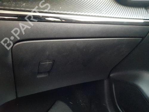 Used Glove box PEUGEOT 208 II (UB_, UP_, UW_, UJ_) 1.2 PureTech 100 (101 hp) 28143774