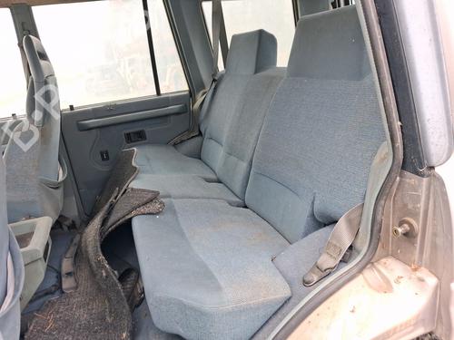 Asientos traseiros Asientos traseiros LAND ROVER DISCOVERY I (LJ) 2.5 TDI 4x4 (113 hp) 37520392 37520392