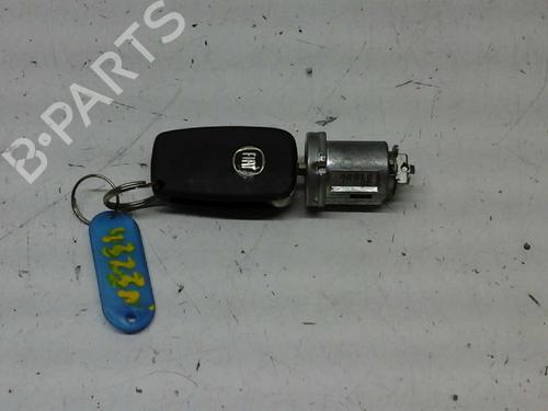 Used Ignition barrel FIAT BRAVO I (182_) 1.9 JTD (100 hp) 3694647