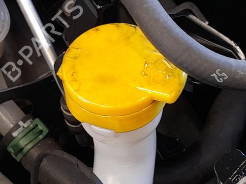 Used Windscreen washer tank Windscreen washer tank 37796166 37796166