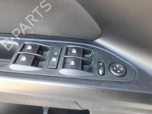 Used Left front window switch FIAT TIPO Hatchback (356_, 357_) 1.4 (356HXA1B, 357) (95 hp) 31623665