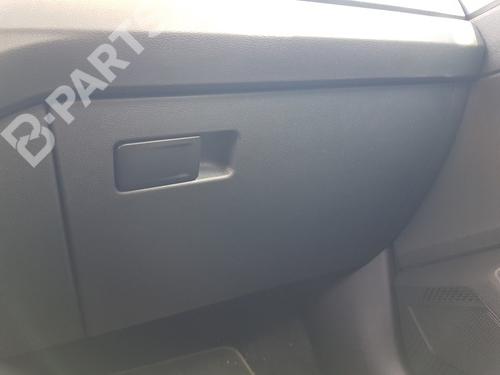 glove-box-vw-polo-vi-aw1-bz1-ae1-10-tsi-2017-10319398 main image