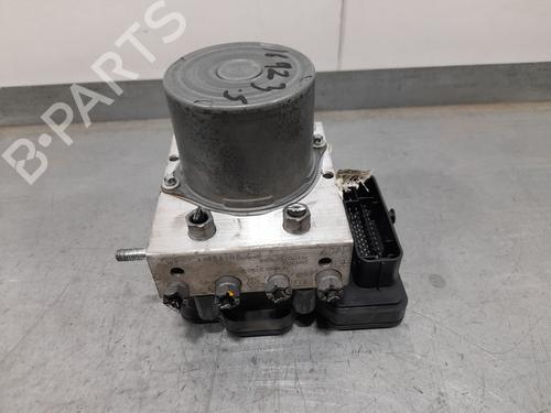 Used ABS pump RENAULT KANGOO / GRAND KANGOO II (KW0/1_) 1.5 dCi 90 (KW05, KW08, KW0G, KW11) (90 hp) 27703137
