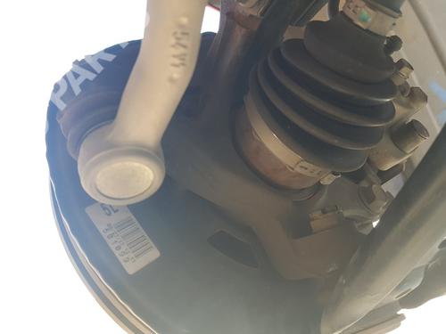 Used Left front steering knuckle Left front steering knuckle TOYOTA YARIS (_P13_) 1.5 Hybrid (NHP130_, NHP130) (101 hp) 10361829 10361829