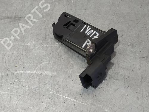 Mass air flow sensor PEUGEOT 3008 MPV (0U_) 1.6 HDi (114 hp) 9851484