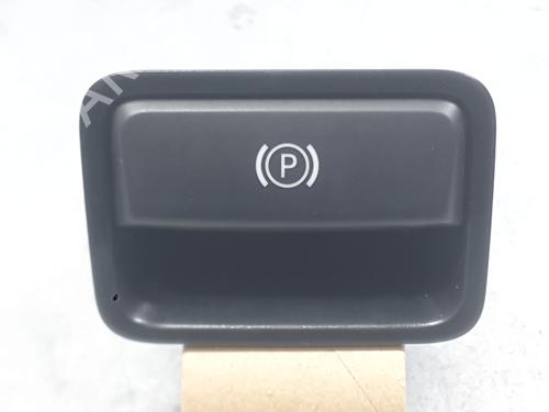 Used Hand brake Hand brake MERCEDES-BENZ B-CLASS Sports Tourer (W246, W242) B 200 CDI / d (246.208) (136 hp) 34735166 34735166