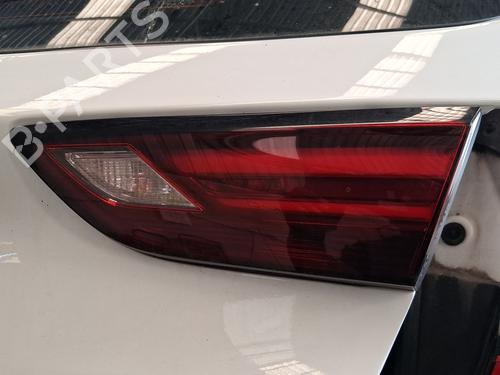 Højre baglygte bagklap Højre baglygte bagklap OPEL ASTRA K (B16) 1.4 Turbo (68) (125 hp) 39731927 39731927