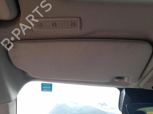 left-sun-visor-lynk-co-01-2017-25914073 main image