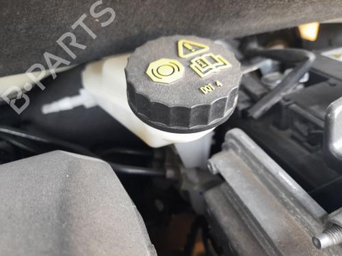 Used Brake master cylinder PEUGEOT 3008 II SUV (MC_, MR_, MJ_, M4_) 1.5 BlueHDi 130 (131 hp) 26891333