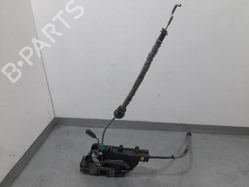 front-left-lock-mercedes-benz-vito-tourer-w447-2014-29591453 main image