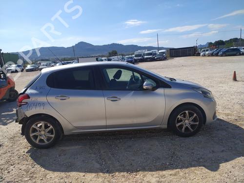 Right headlight PEUGEOT 208 I (CA_, CC_) 1.6 BlueHDi 100 | BP25292615C29