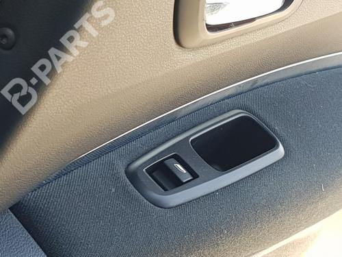 right-rear-window-switch-peugeot-3008-i-mpv-0u_-16-hdi-2009-2010-2011-2012-2013-2014-2015-2016-2017-10229357 main image