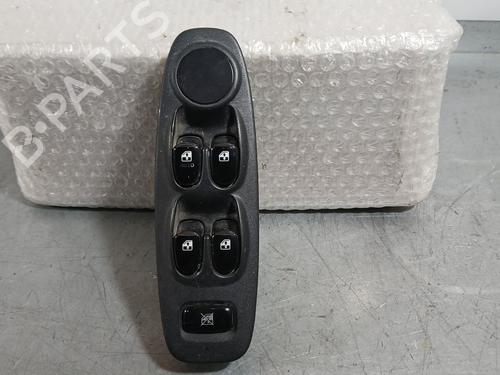 Used Left front window switch Left front window switch HYUNDAI ACCENT II (LC) 1.3 (86 hp) 35769648 35769648