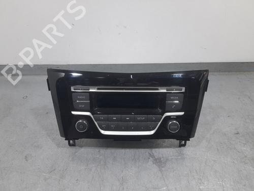 Used Radio NISSAN QASHQAI II (J11, J11_) 1.2 DIG-T (115 hp) 28193382