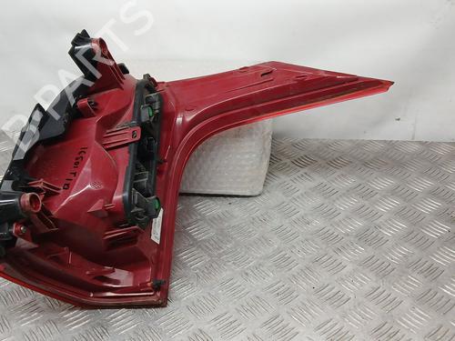Left taillight PEUGEOT 5008 (0U_, 0E_) 2.0 HDi 150 / BlueHDi 150 | BP24618101C34