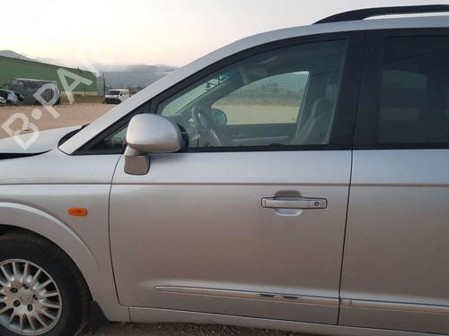 Used Left front door SSANGYONG RODIUS I [2005-2025]  19403719
