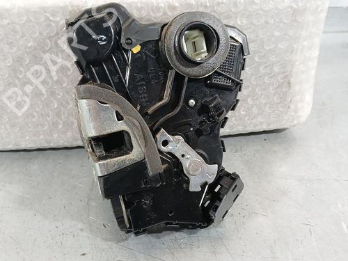 front-left-lock-toyota-auris-_e18_-2012-2013-2014-2015-2016-2017-2018-2019-33831622 main image