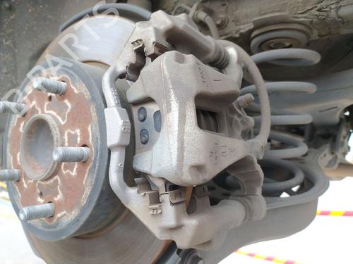 Used Left rear brake caliper Left rear brake caliper TOYOTA COROLLA Estate (_E21_) 1.8 Hybrid (ZWE211) (98 hp) 33622429 33622429
