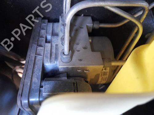 Used ABS pump RENAULT MEGANE IV Hatchback (B9A/M/N_) 1.5 dCi 90 (B9A1) (90 hp) 27156217